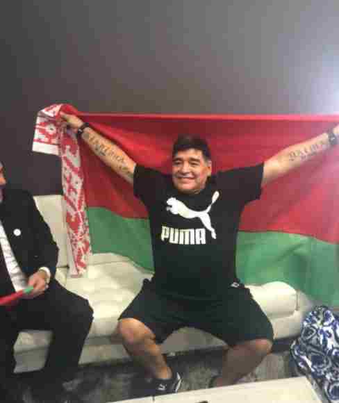 Diego Maradona signs a 3-year contract to join Belarusian club Dinamo