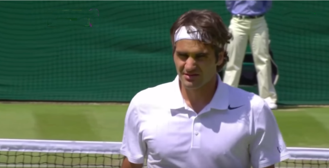 Roger Federer rises to top spot in ATP singles rankings.
