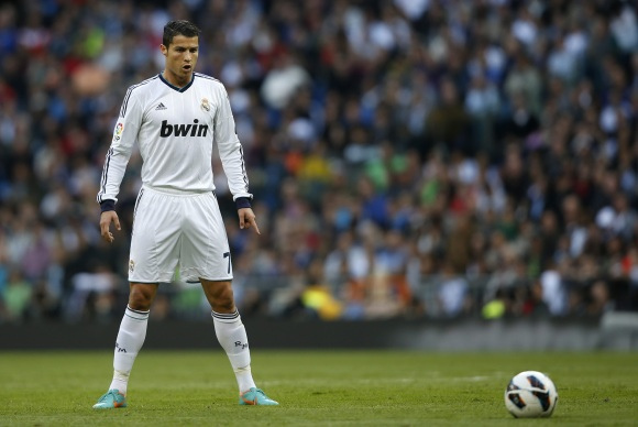 Video: Cristiano Ronaldo send Joao Cancelo flying in the training- Digitalsporty