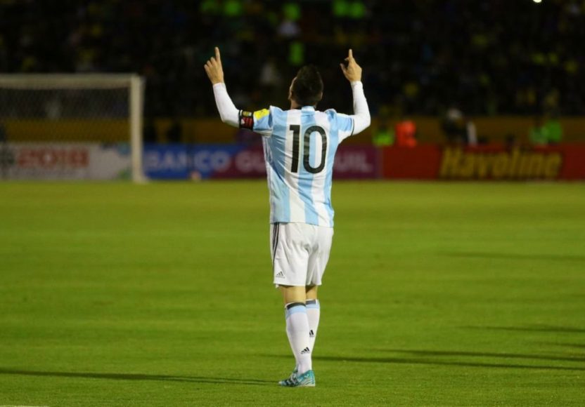 Former Barcelona star Javier Saviola is hopeful of Lionel Messi's national return