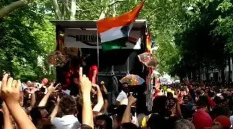 Did fans really dance on "Lollypop Lagelu" in London after India's victory over Australia