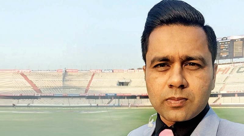 Aakash Chopra indulged in a twitter banter with a Pakistani fan.