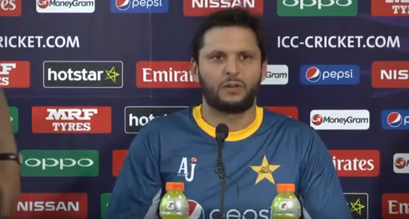 Shahid Afridi calls MS Dhoni as the coolest captain in the whole world