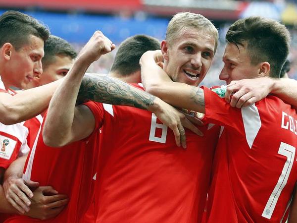 Video: Yuri Gazinsky become the first goal scorer of FIFA World Cup 2018