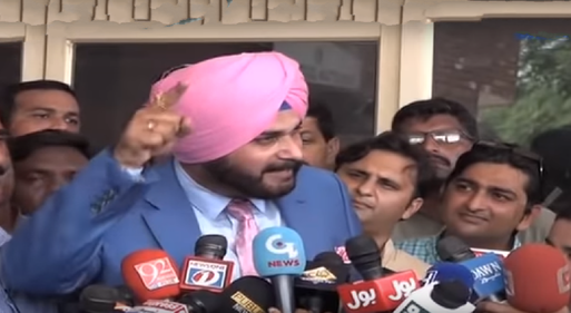 Video: Hindustan jeevay, Pakistan jeevay says Sidhu, arrives in Lahore for Imran Khan's oath ceremony