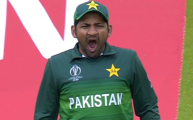 Sarfaraz Ahmed does a shameful incident in the 47th over of the game against India