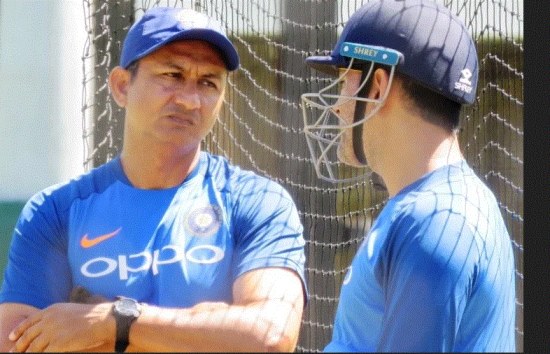 Sanjay Bangar finally reveals about sending MS Dhoni at no. 7 in World Cup semi-final