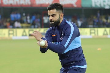 Watch: Virat Kohli copies the bowling action of Harbhajan Singh, his reaction is hilarious