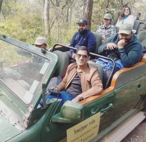 Video: MS Dhoni gets mobbed by the fans on a jungle safari