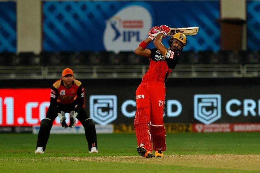 Devdutt Padikkal has the flair of Yuvraj Singh in his batting. Stunning! #SRHvsRCB #IPL2020 @devdpd07 @YUVSTRONG12— Hardeep Dholiya (@Hardeep_10) September 21, 2020